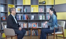 大学教授到“躺平”网红带货失败自嘲是个体户听听储殷的经历